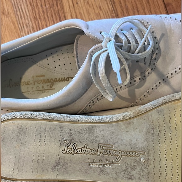 Salvador Ferragamo woman’s shoes - Picture 2 of 4